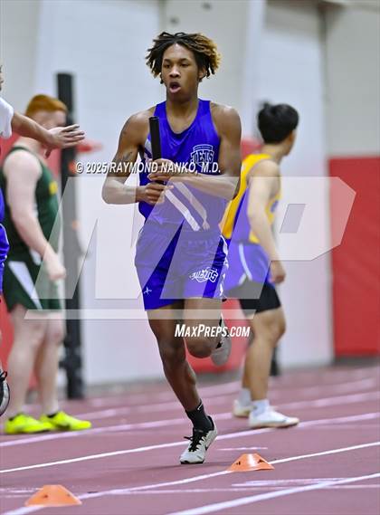 Thumbnail 1 in Owl Invite HSR Qualifier (4 x 200M Relay)  photogallery.