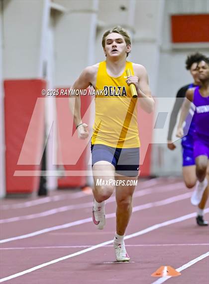 Thumbnail 2 in Owl Invite HSR Qualifier (4 x 200M Relay)  photogallery.