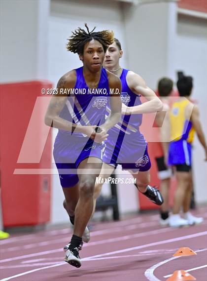 Thumbnail 1 in Owl Invite HSR Qualifier (4 x 200M Relay)  photogallery.