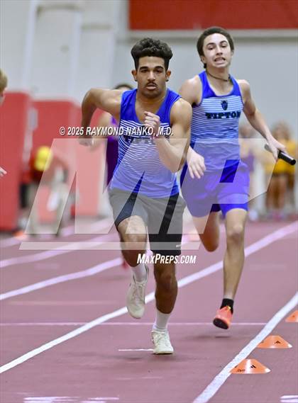 Thumbnail 1 in Owl Invite HSR Qualifier (4 x 200M Relay)  photogallery.