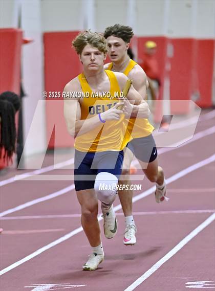 Thumbnail 1 in Owl Invite HSR Qualifier (4 x 200M Relay)  photogallery.
