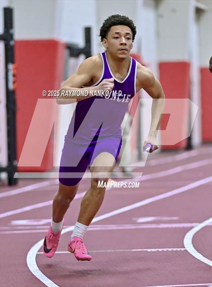 Thumbnail 1 in Owl Invite HSR Qualifier (4 x 200M Relay)  photogallery.