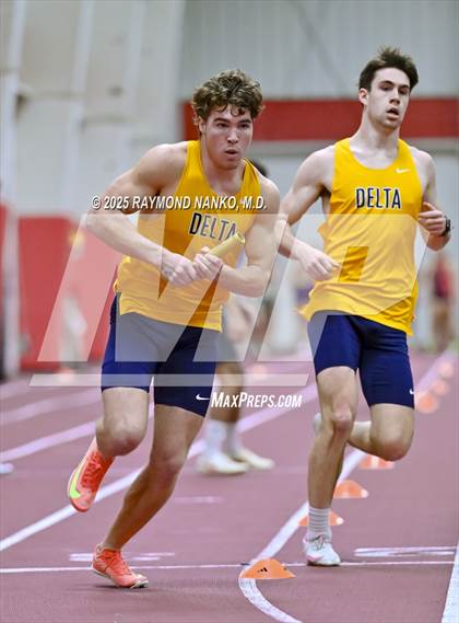 Thumbnail 2 in Owl Invite HSR Qualifier (4 x 200M Relay)  photogallery.