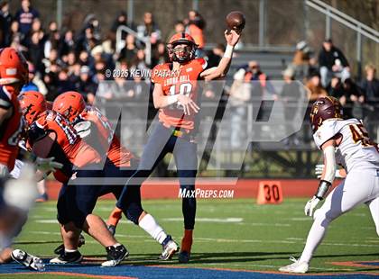 Thumbnail 3 in Sheehan @ Lyman Hall photogallery.