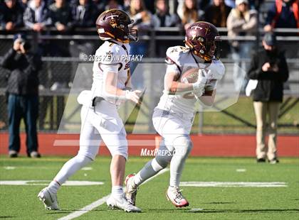 Thumbnail 3 in Sheehan @ Lyman Hall photogallery.