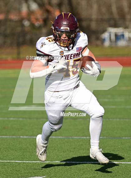 Thumbnail 3 in Sheehan @ Lyman Hall photogallery.