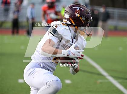 Thumbnail 3 in Sheehan @ Lyman Hall photogallery.