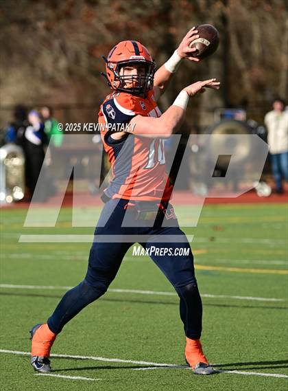 Thumbnail 1 in Sheehan @ Lyman Hall photogallery.