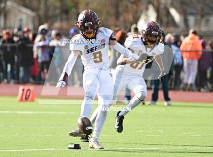 Thumbnail 1 in Sheehan @ Lyman Hall photogallery.