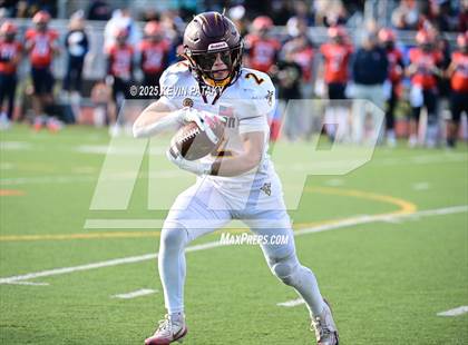 Thumbnail 2 in Sheehan @ Lyman Hall photogallery.