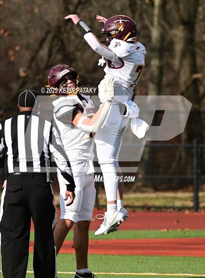 Thumbnail 1 in Sheehan @ Lyman Hall photogallery.