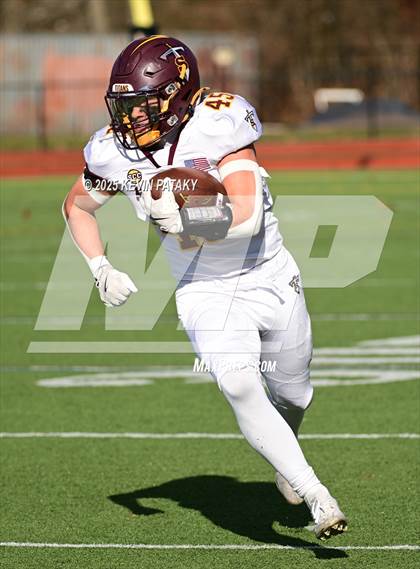 Thumbnail 3 in Sheehan @ Lyman Hall photogallery.