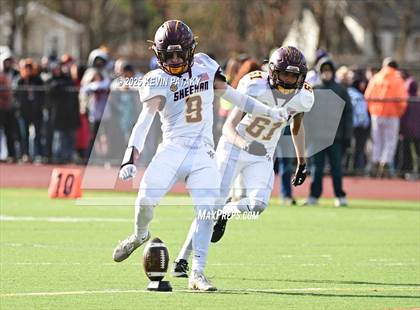 Thumbnail 3 in Sheehan @ Lyman Hall photogallery.