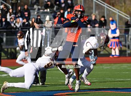 Thumbnail 2 in Sheehan @ Lyman Hall photogallery.