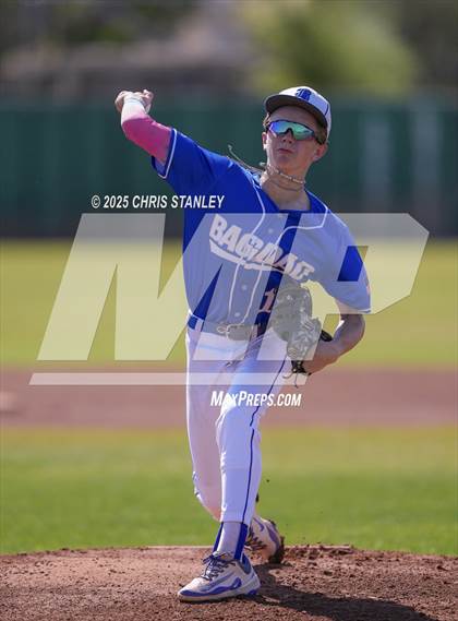 Thumbnail 2 in Phoenix Christian vs. Bagdad photogallery.