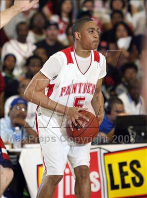 Thumbnail 3 in Modesto Christian vs. St. Mary's (CIF NorCal Regional D4 Final) photogallery.