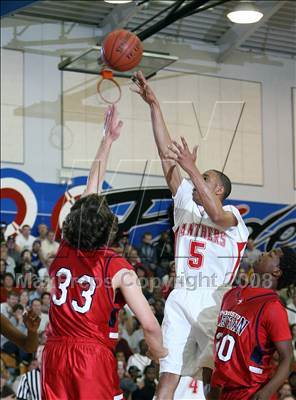 Thumbnail 1 in Modesto Christian vs. St. Mary's (CIF NorCal Regional D4 Final) photogallery.