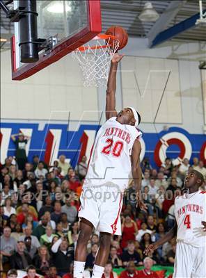 Thumbnail 3 in Modesto Christian vs. St. Mary's (CIF NorCal Regional D4 Final) photogallery.
