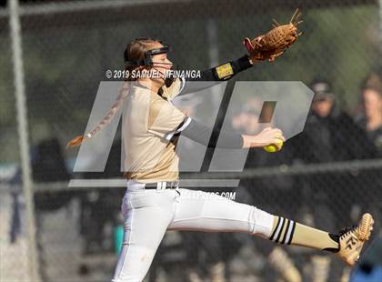 Thumbnail 1 in Lincoln Southeast vs. Fremont photogallery.