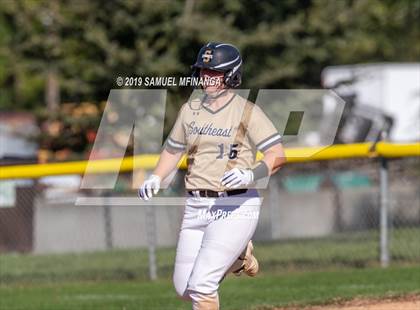 Thumbnail 3 in Lincoln Southeast vs. Fremont photogallery.