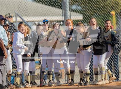 Thumbnail 2 in Lincoln Southeast vs. Fremont photogallery.