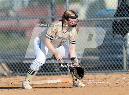 Thumbnail 1 in Lincoln Southeast vs. Fremont photogallery.