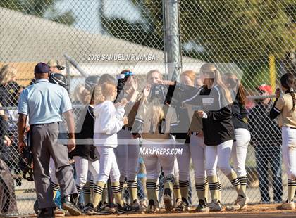 Thumbnail 1 in Lincoln Southeast vs. Fremont photogallery.
