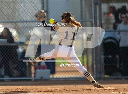 Thumbnail 1 in Lincoln Southeast vs. Fremont photogallery.