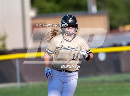 Thumbnail 2 in Lincoln Southeast vs. Fremont photogallery.