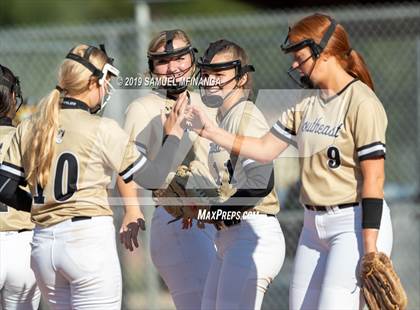 Thumbnail 2 in Lincoln Southeast vs. Fremont photogallery.
