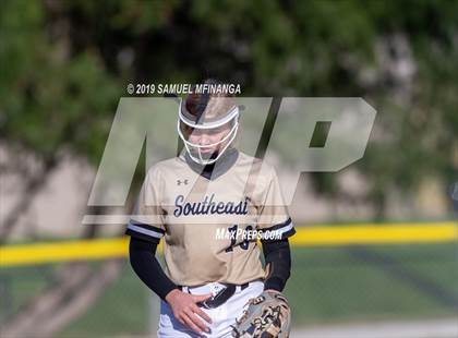 Thumbnail 3 in Lincoln Southeast vs. Fremont photogallery.