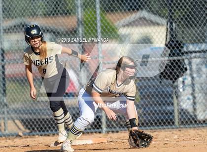Thumbnail 1 in Lincoln Southeast vs. Fremont photogallery.