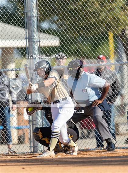 Thumbnail 3 in Lincoln Southeast vs. Fremont photogallery.
