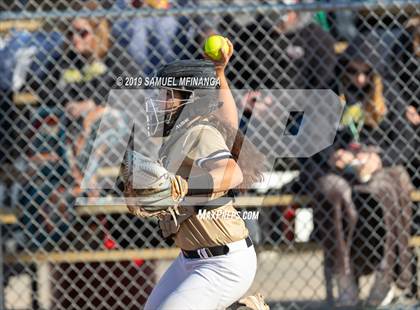Thumbnail 2 in Lincoln Southeast vs. Fremont photogallery.