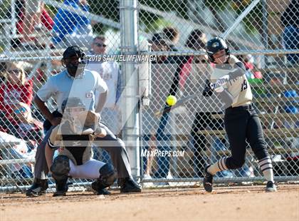 Thumbnail 3 in Lincoln Southeast vs. Fremont photogallery.
