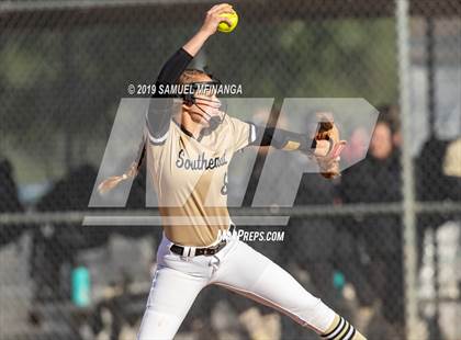 Thumbnail 3 in Lincoln Southeast vs. Fremont photogallery.