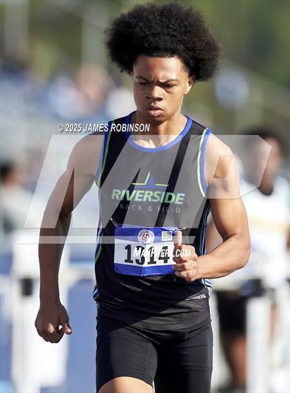 Thumbnail 2 in Bob Hayes Invitational (100m Hurdles) photogallery.