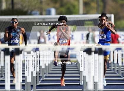 Thumbnail 3 in Bob Hayes Invitational (100m Hurdles) photogallery.
