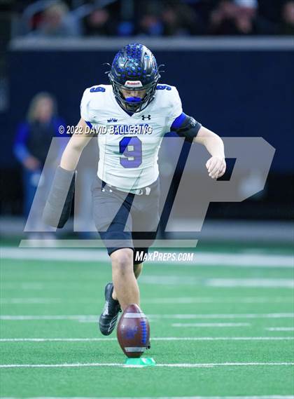 Thumbnail 2 in Byron Nelson vs. Guyer (UIL 6A D2 Regional Playoff) photogallery.