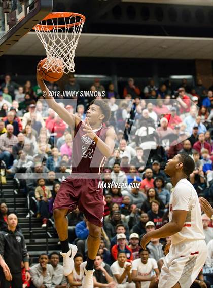 Thumbnail 2 in Chaminade vs. Belleville West photogallery.