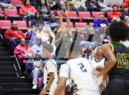 Thumbnail 2 in Pope John Paul II vs. Hillsboro photogallery.