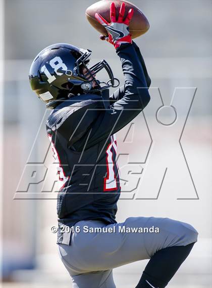 Thumbnail 2 in South Gate @ Arleta photogallery.