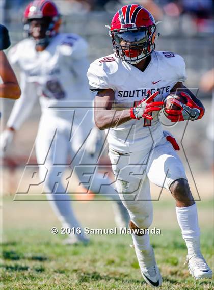 Thumbnail 2 in South Gate @ Arleta photogallery.
