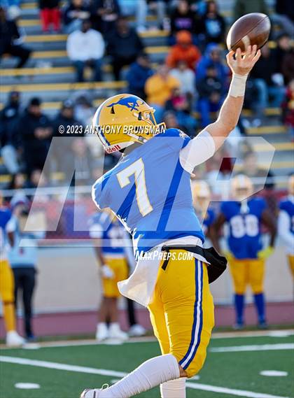 Thumbnail 2 in Grant vs. Woodcreek (CIF SJS D3 Final) photogallery.