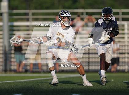 Thumbnail 1 in Webster Thomas vs. Victor (Section 5 Class B Final) photogallery.