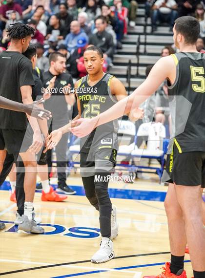 Thumbnail 2 in Prolific Prep of Napa Christian vs. Dream City Christian (Crush in the Valley) photogallery.