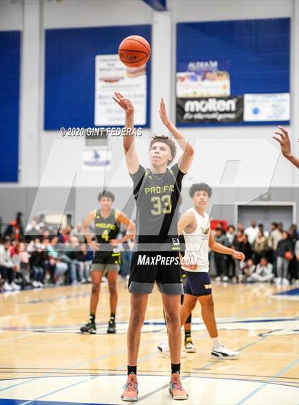 Thumbnail 1 in Prolific Prep of Napa Christian vs. Dream City Christian (Crush in the Valley) photogallery.