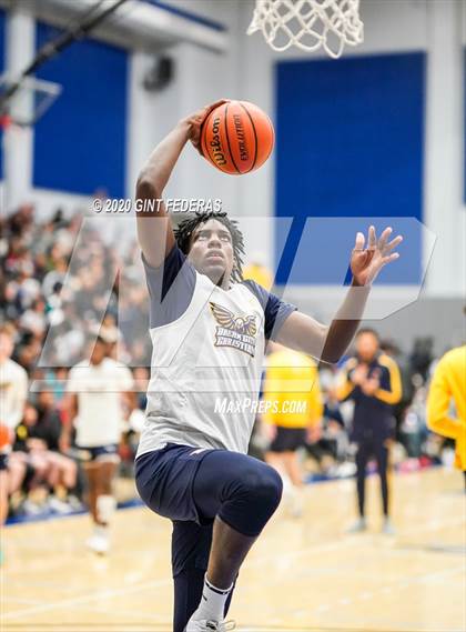Thumbnail 3 in Prolific Prep of Napa Christian vs. Dream City Christian (Crush in the Valley) photogallery.