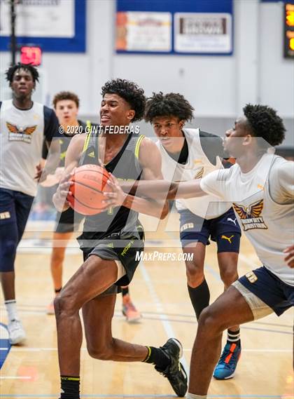 Thumbnail 2 in Prolific Prep of Napa Christian vs. Dream City Christian (Crush in the Valley) photogallery.