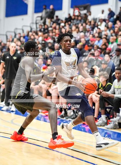 Thumbnail 3 in Prolific Prep of Napa Christian vs. Dream City Christian (Crush in the Valley) photogallery.